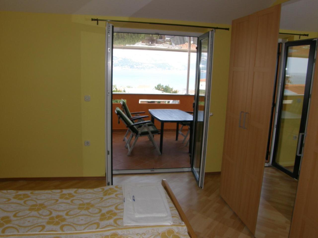 Apartments Pintar Zarok Baška Pokoj fotografie