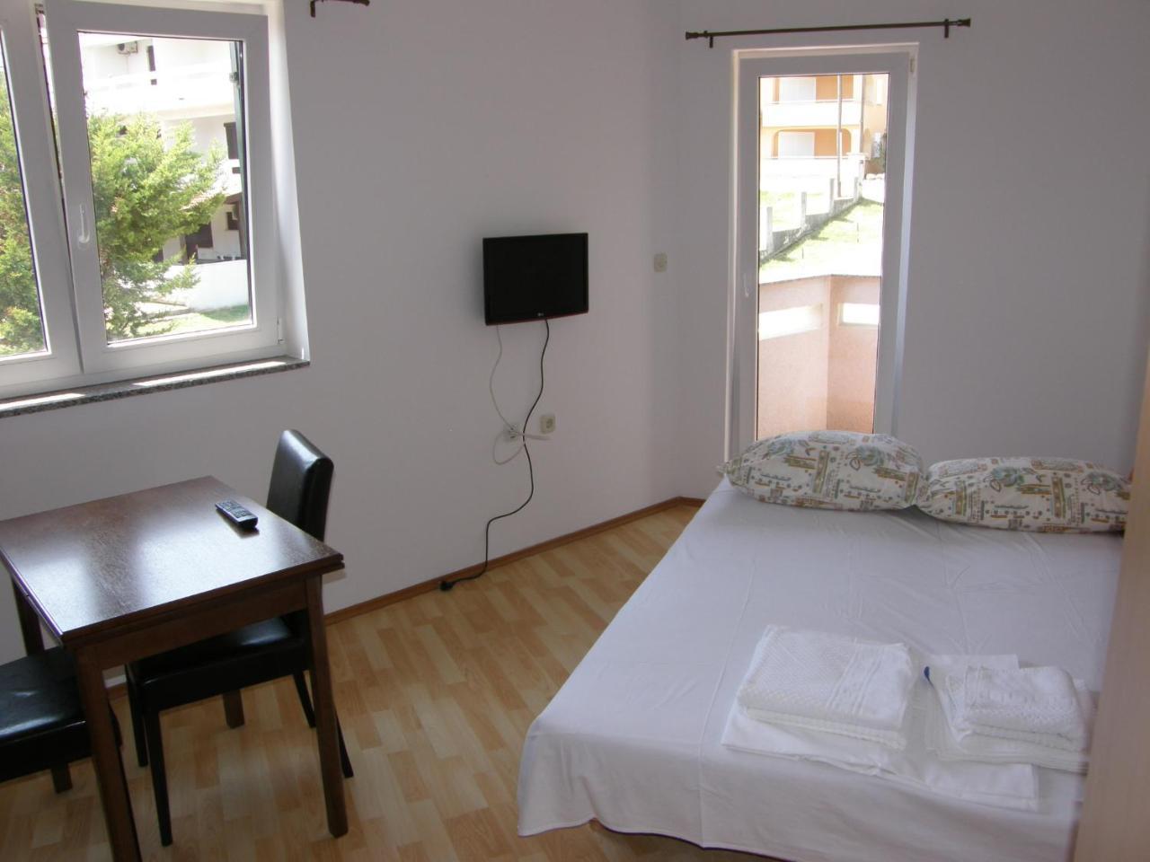 Apartments Pintar Zarok Baška Exteriér fotografie